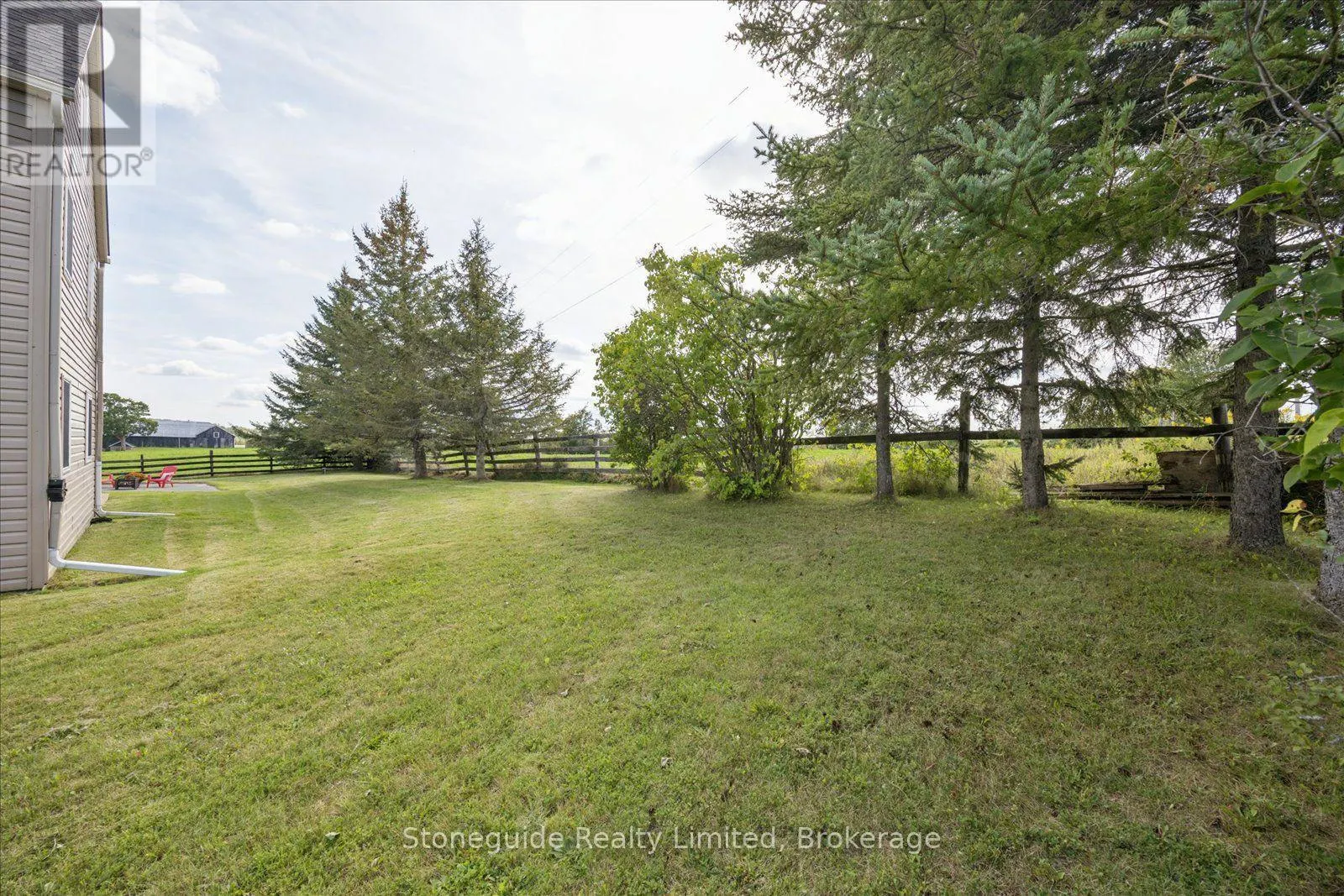 1611 PARKHILL ROAD W