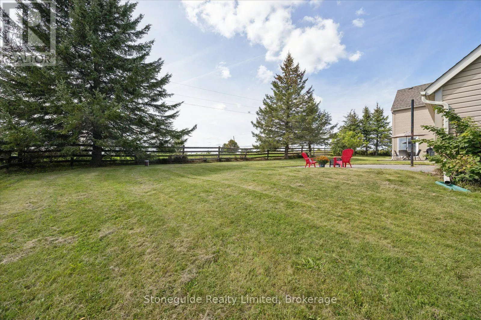 1611 PARKHILL ROAD W