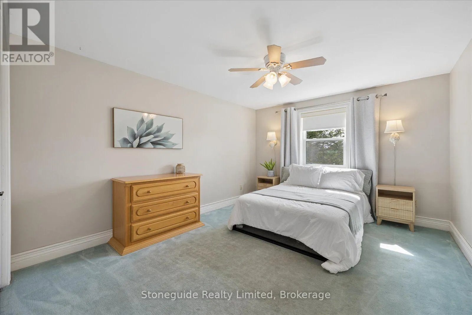 1611 PARKHILL ROAD W