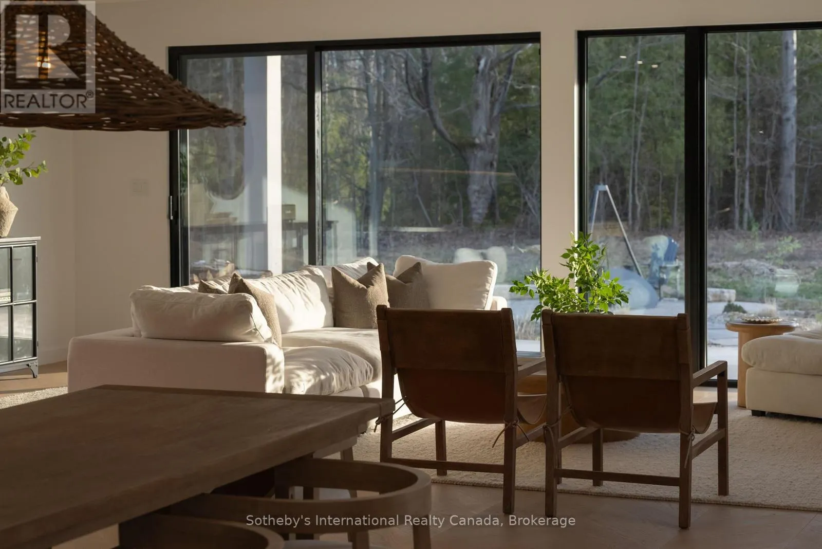 120 MIMI CRESCENT