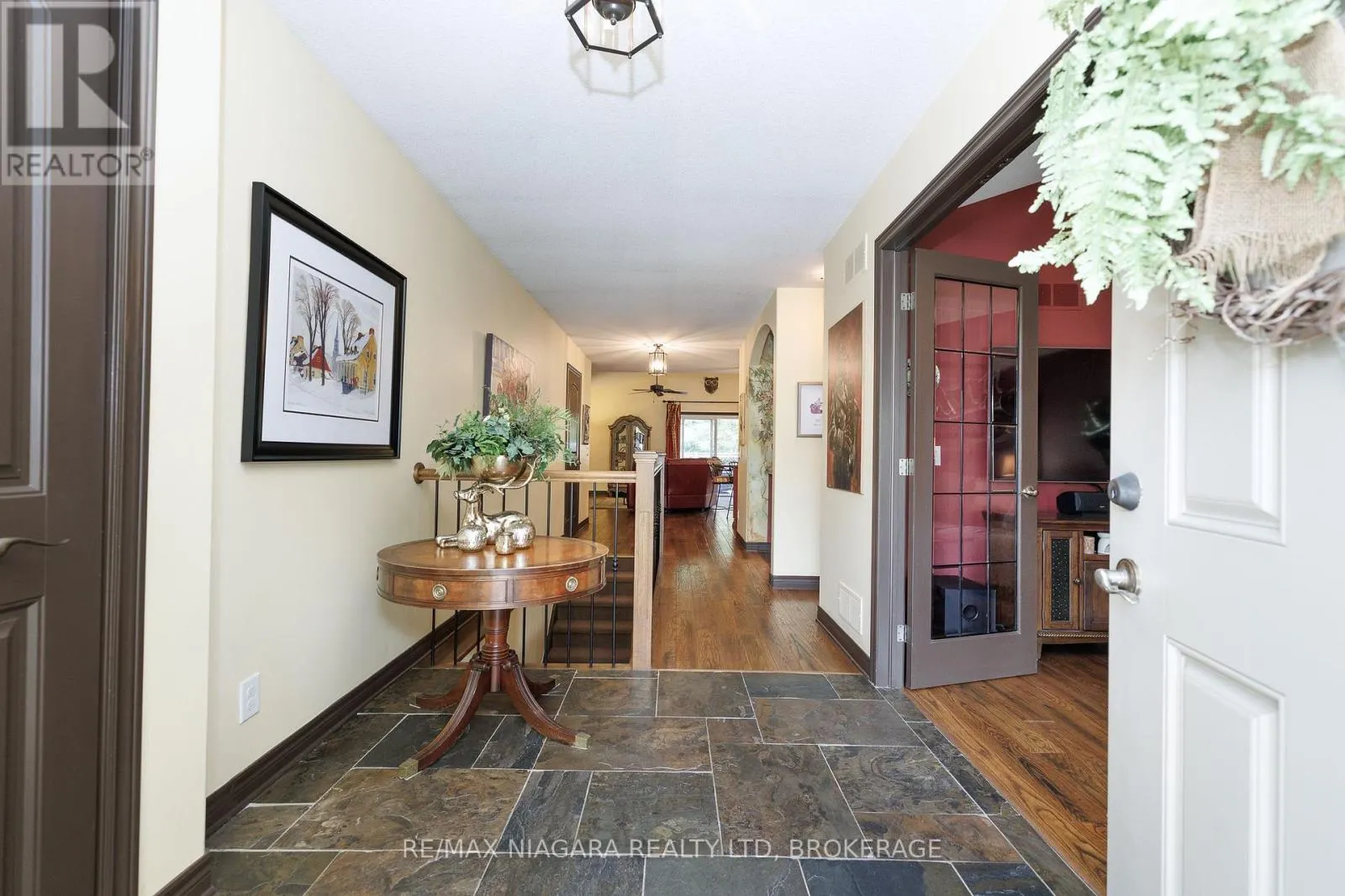 10 - 310 RIDGE ROAD S #10