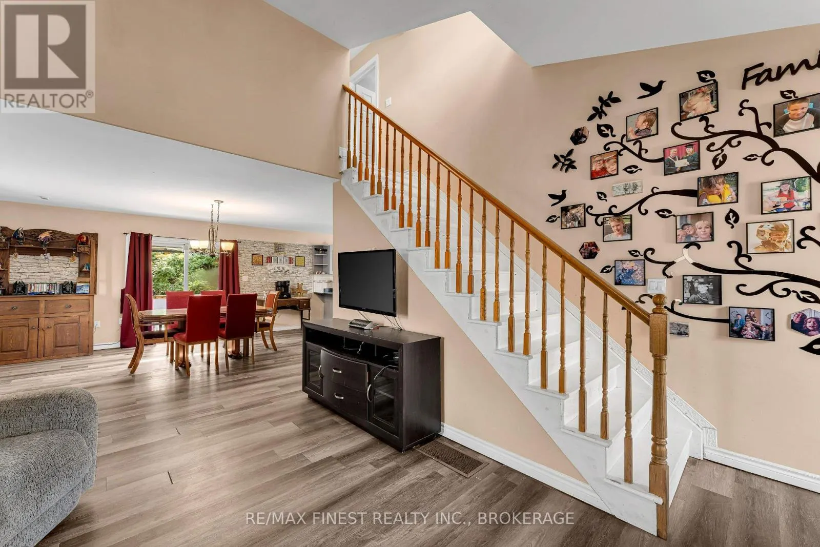 1 NEELY STREET