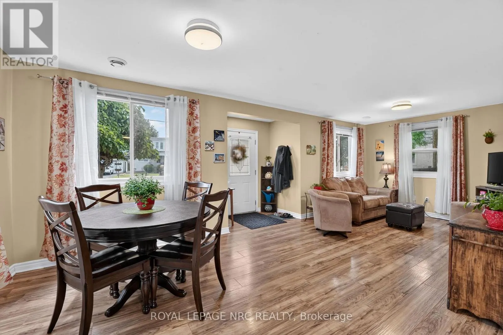 63 OAKWOOD STREET