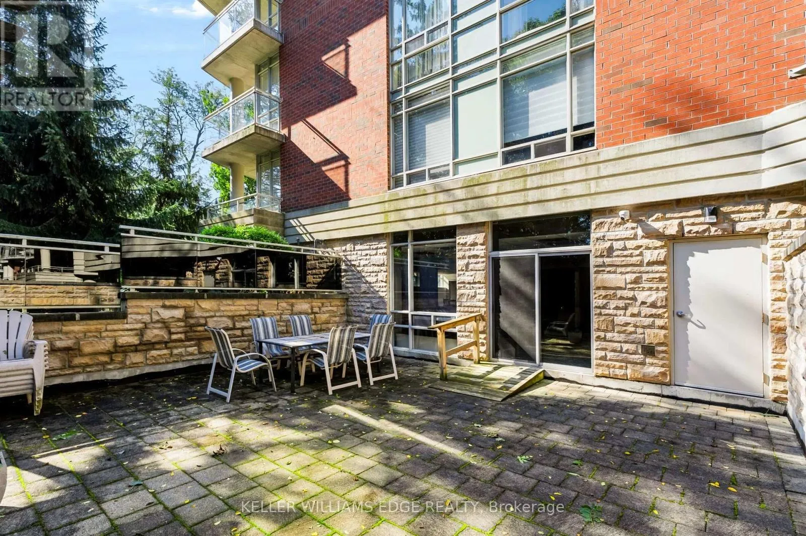 301 - 125 WILSON STREET W