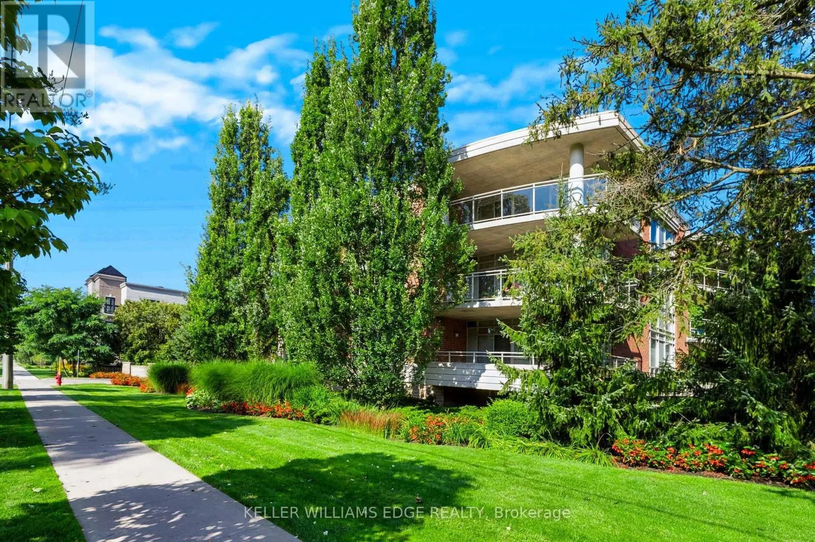 301 - 125 WILSON STREET W