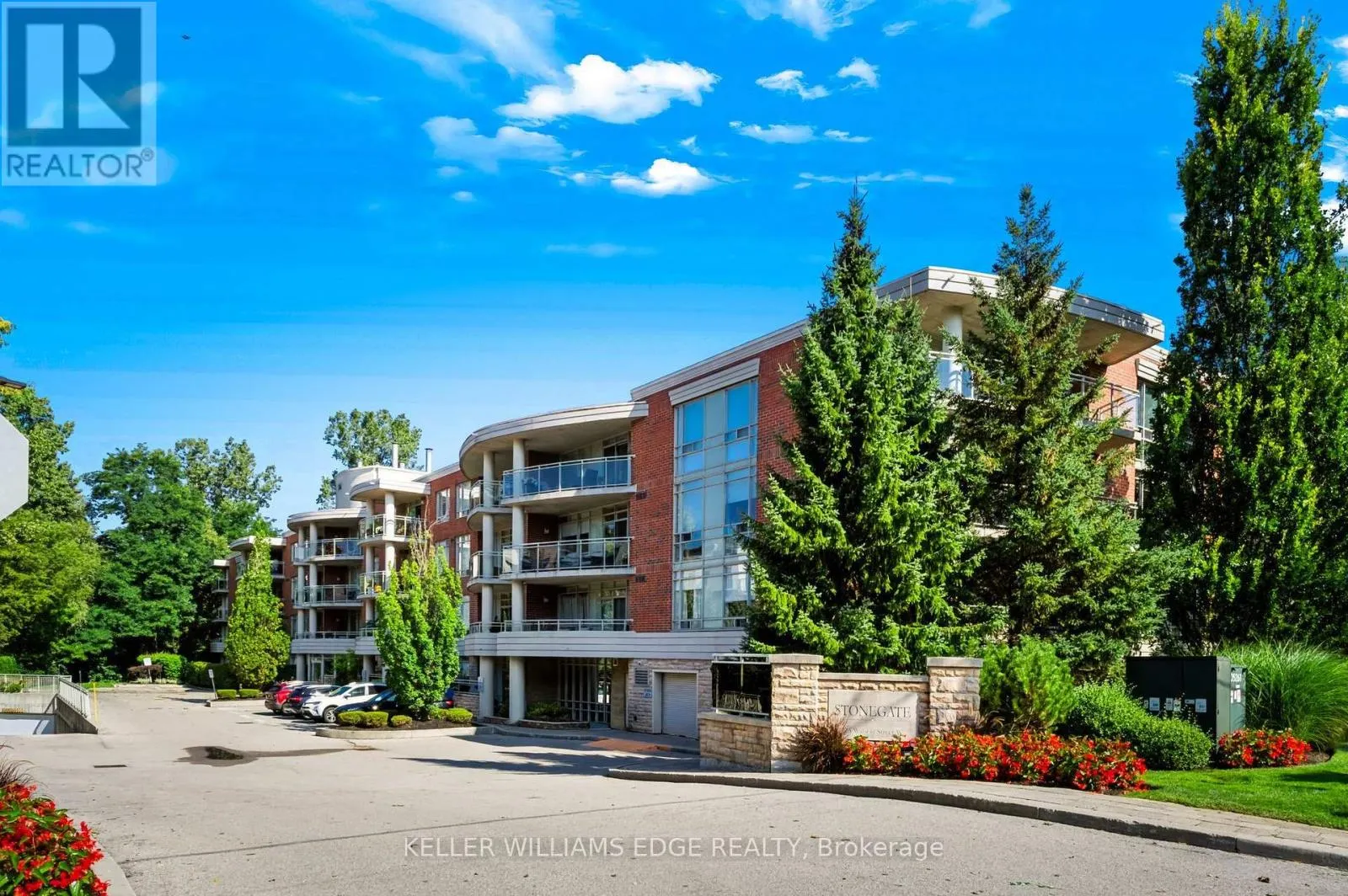 301 - 125 WILSON STREET W