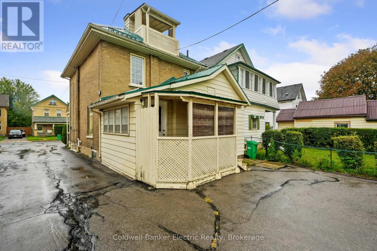553 CHAMBERLAIN STREET