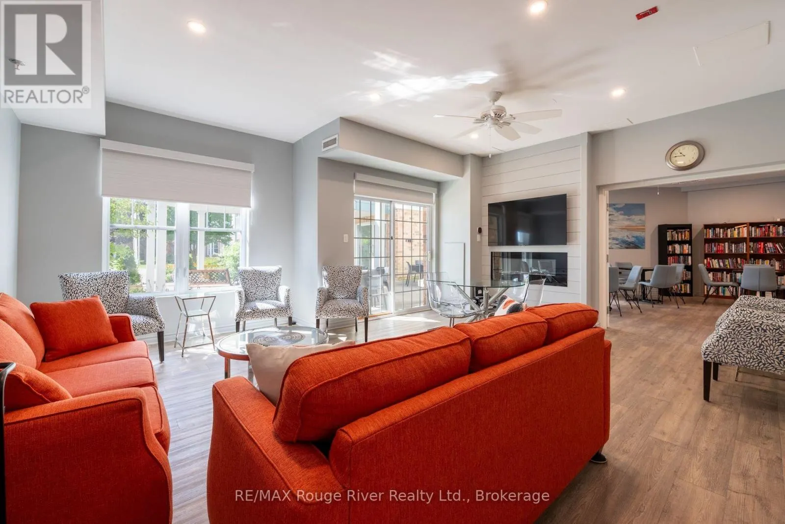 216 - 145 THIRD STREET #216
