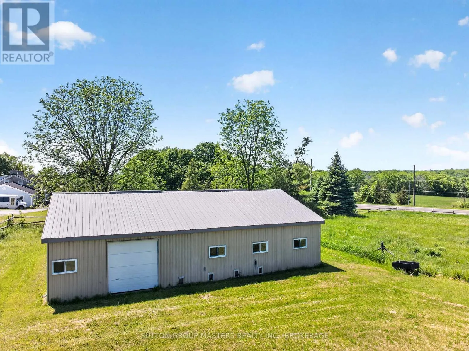 1760 COUNTY RD. 1 ROAD E