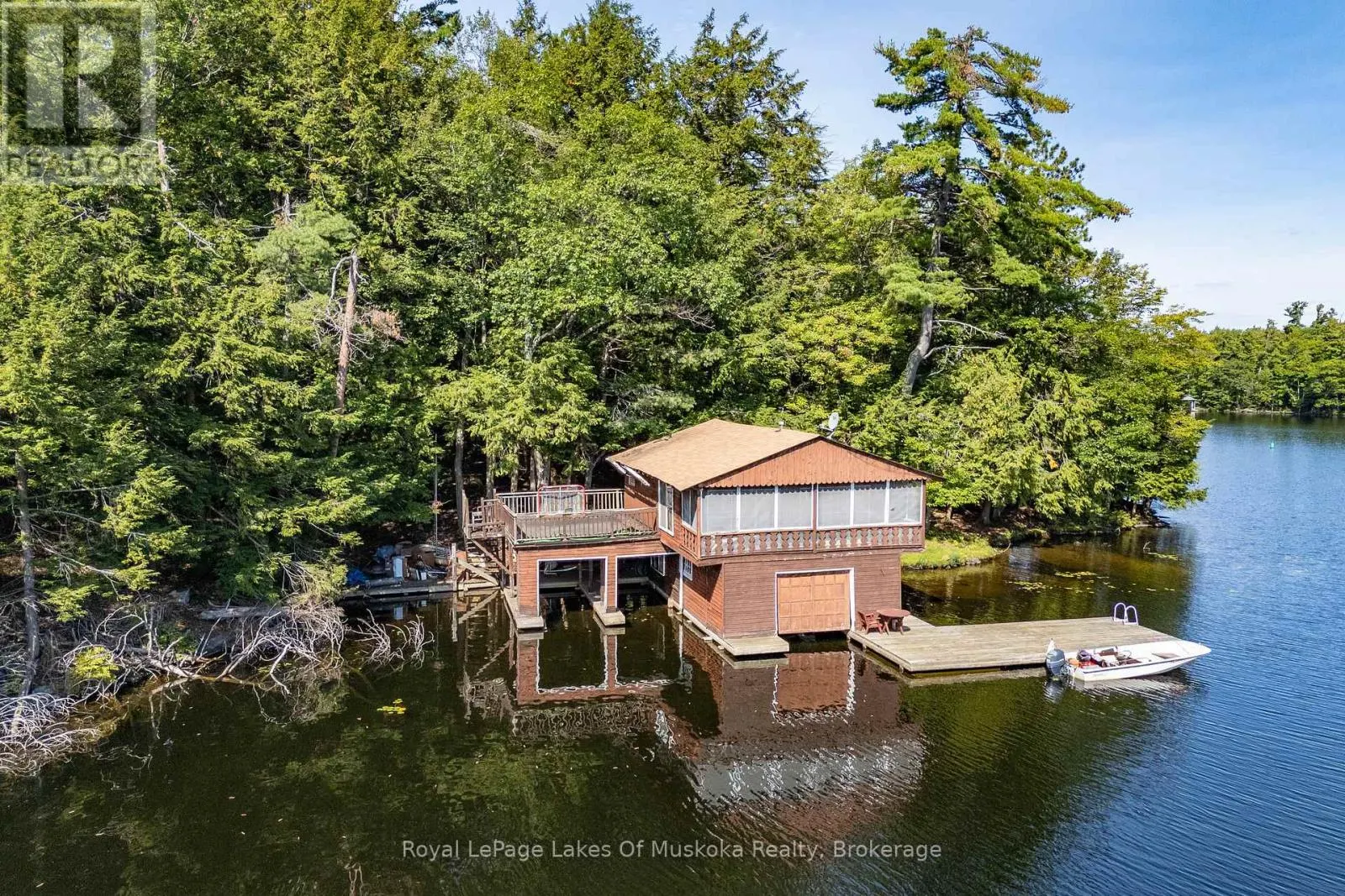 2115 LAKE MUSKOKA