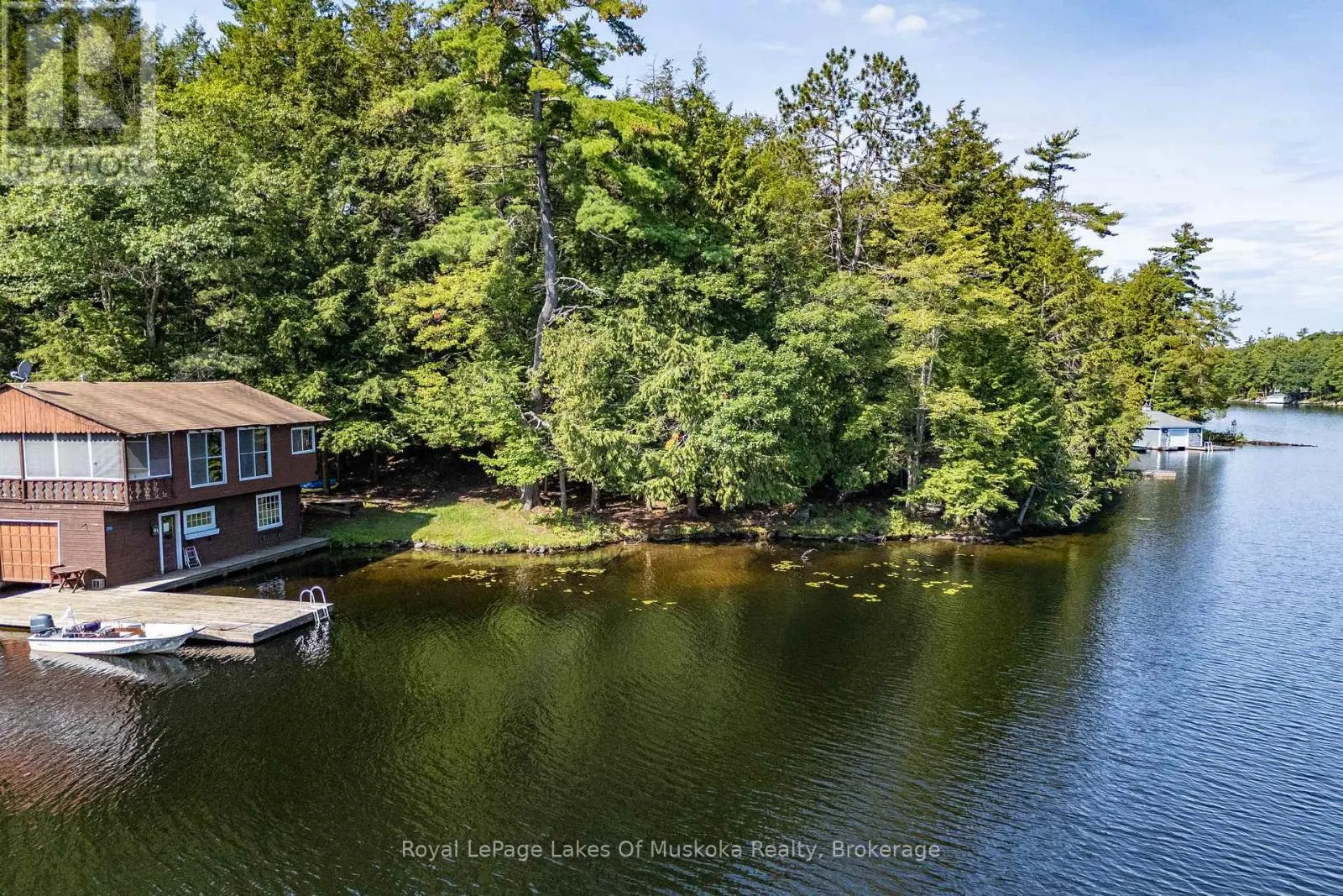 2115 LAKE MUSKOKA