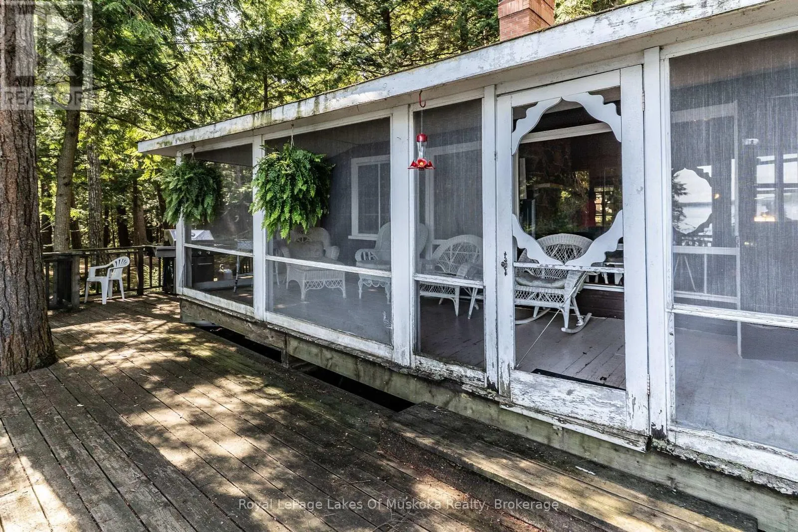 2115 LAKE MUSKOKA