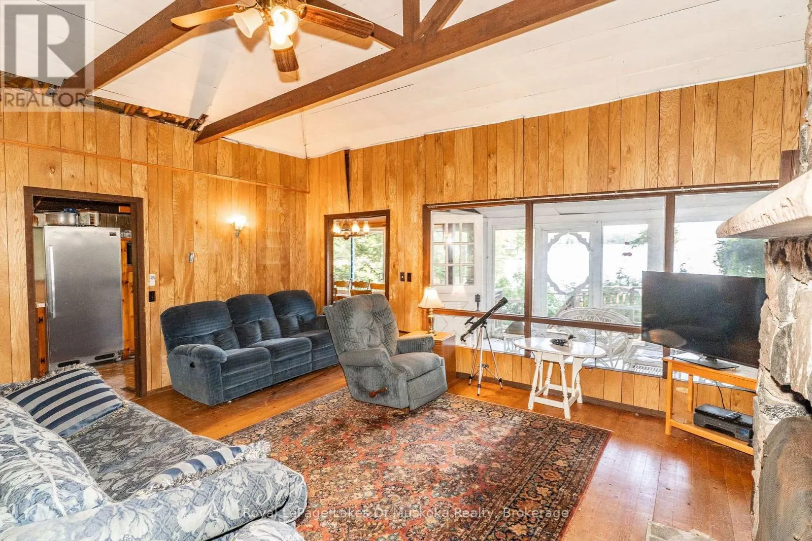2115 LAKE MUSKOKA