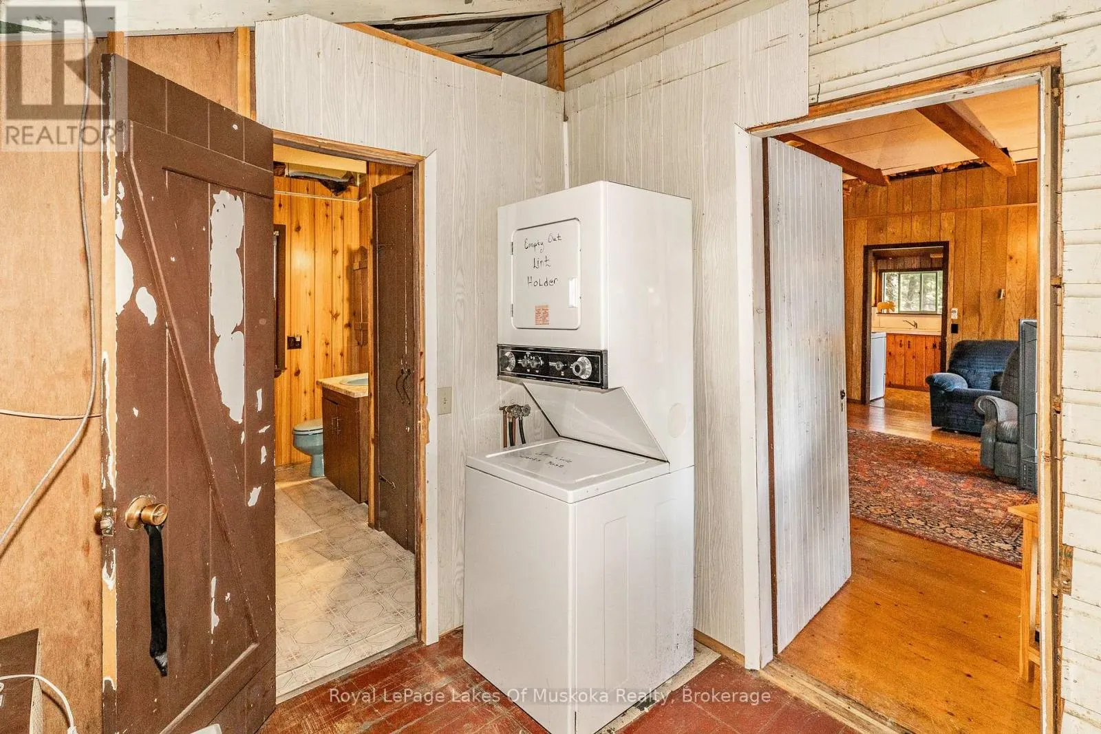 2115 LAKE MUSKOKA