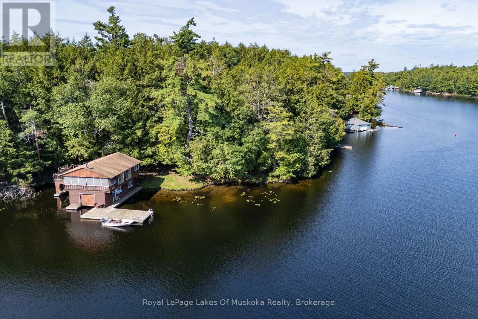 2115 LAKE MUSKOKA