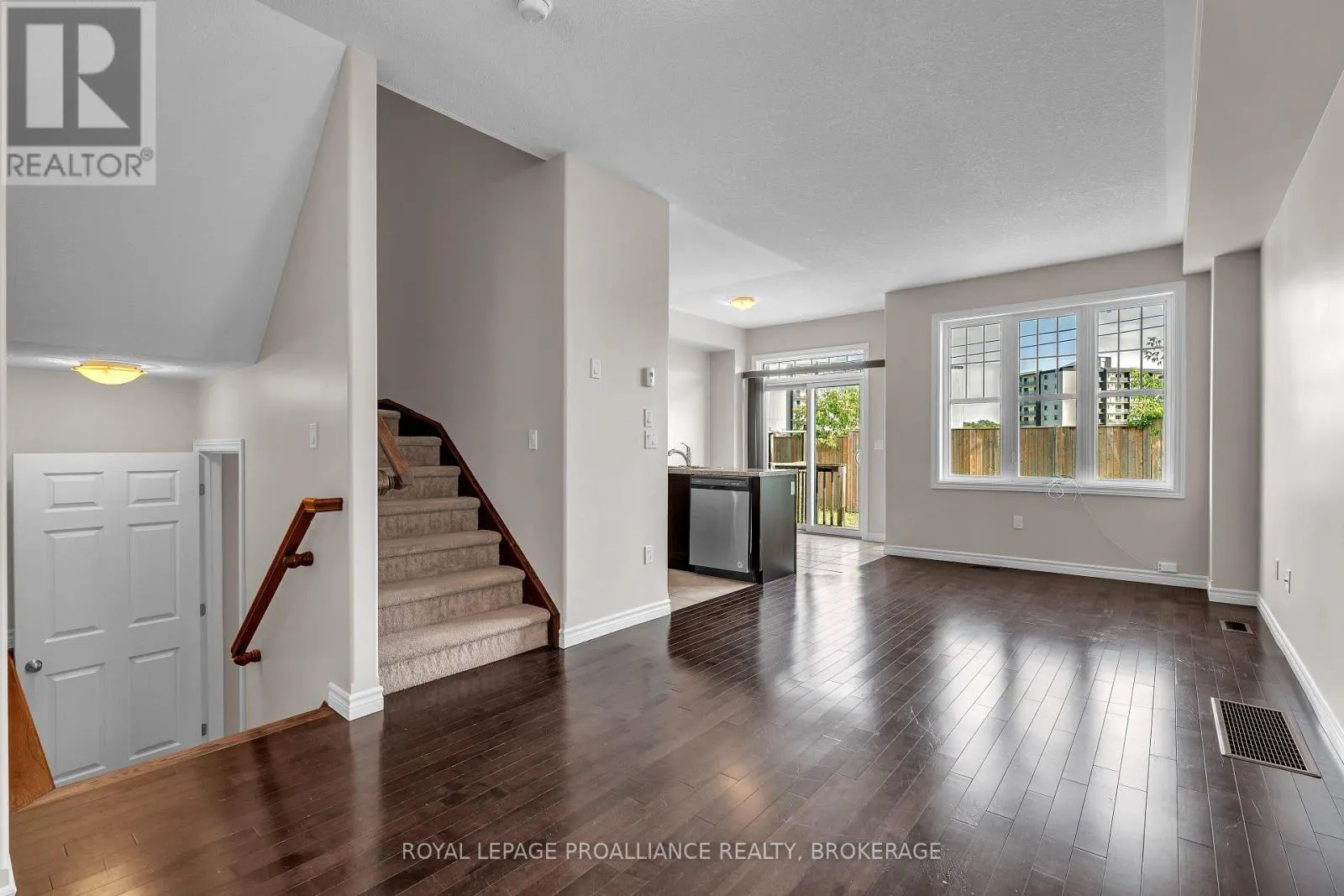 792 NEWMARKET LANE