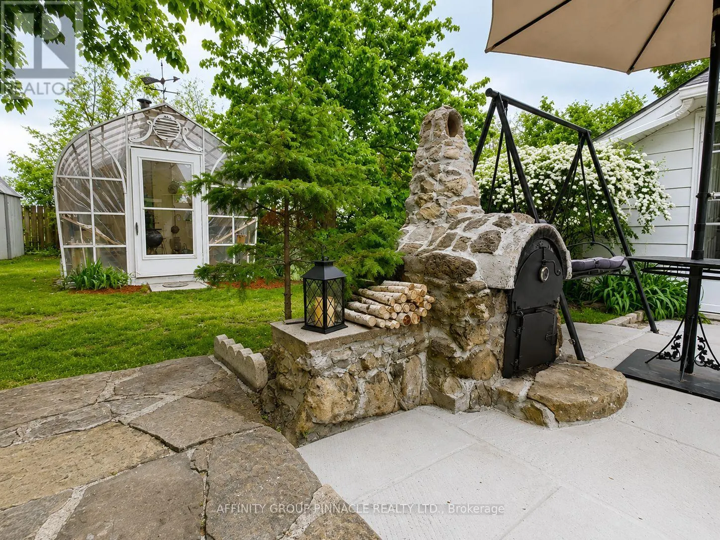15 PRINCE STREET W