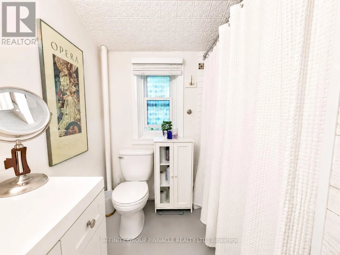 15 PRINCE STREET W