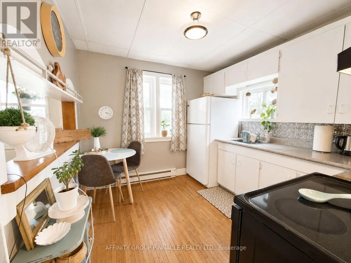 15 PRINCE STREET W