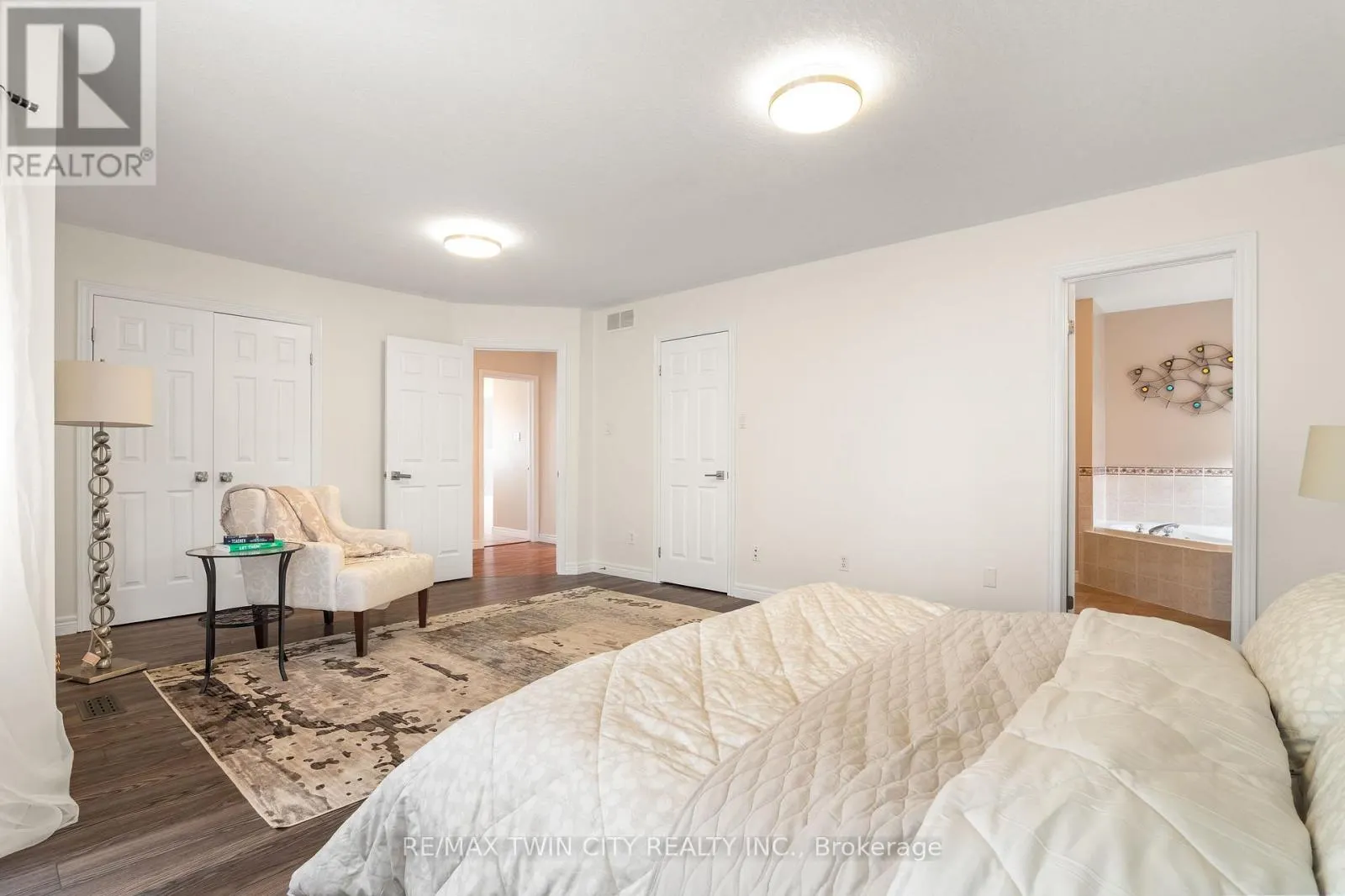 534 BIRCHLEAF WALK