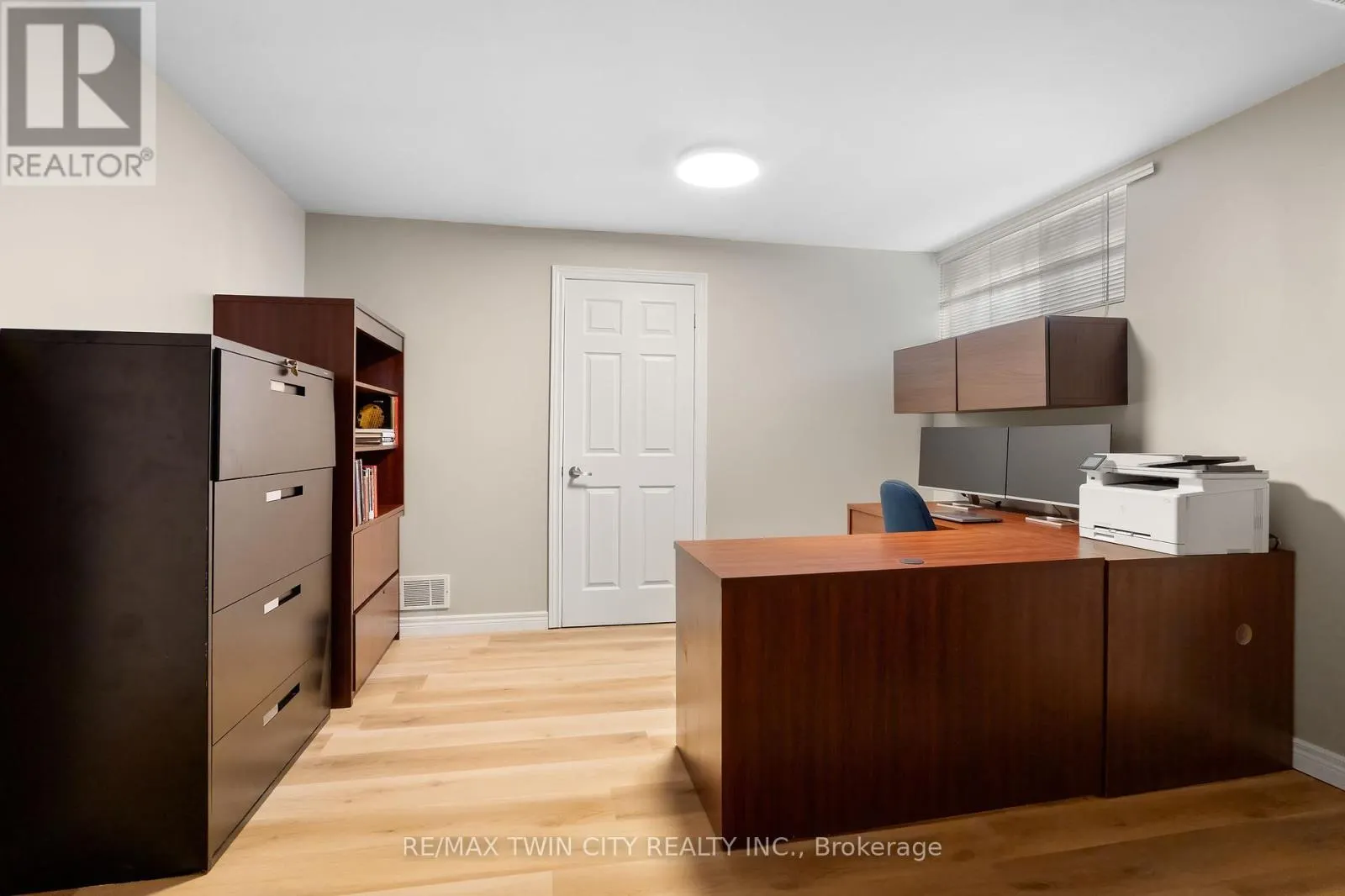 534 BIRCHLEAF WALK