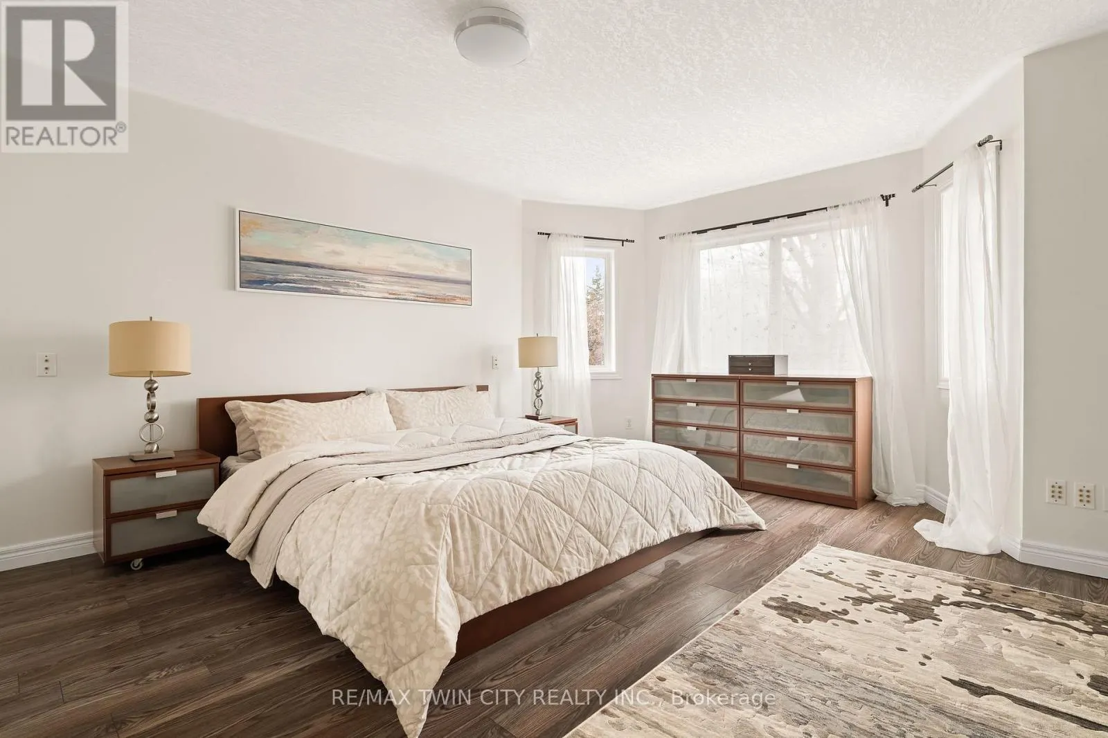 534 BIRCHLEAF WALK