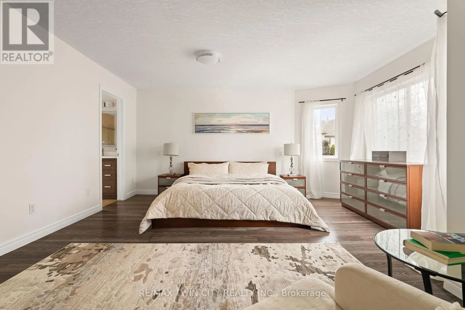 534 BIRCHLEAF WALK