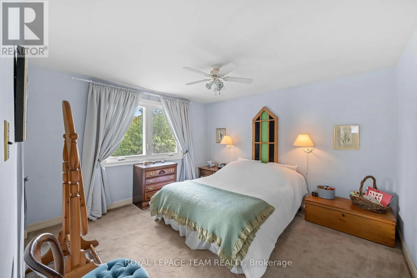 2009 ALTA VISTA DRIVE