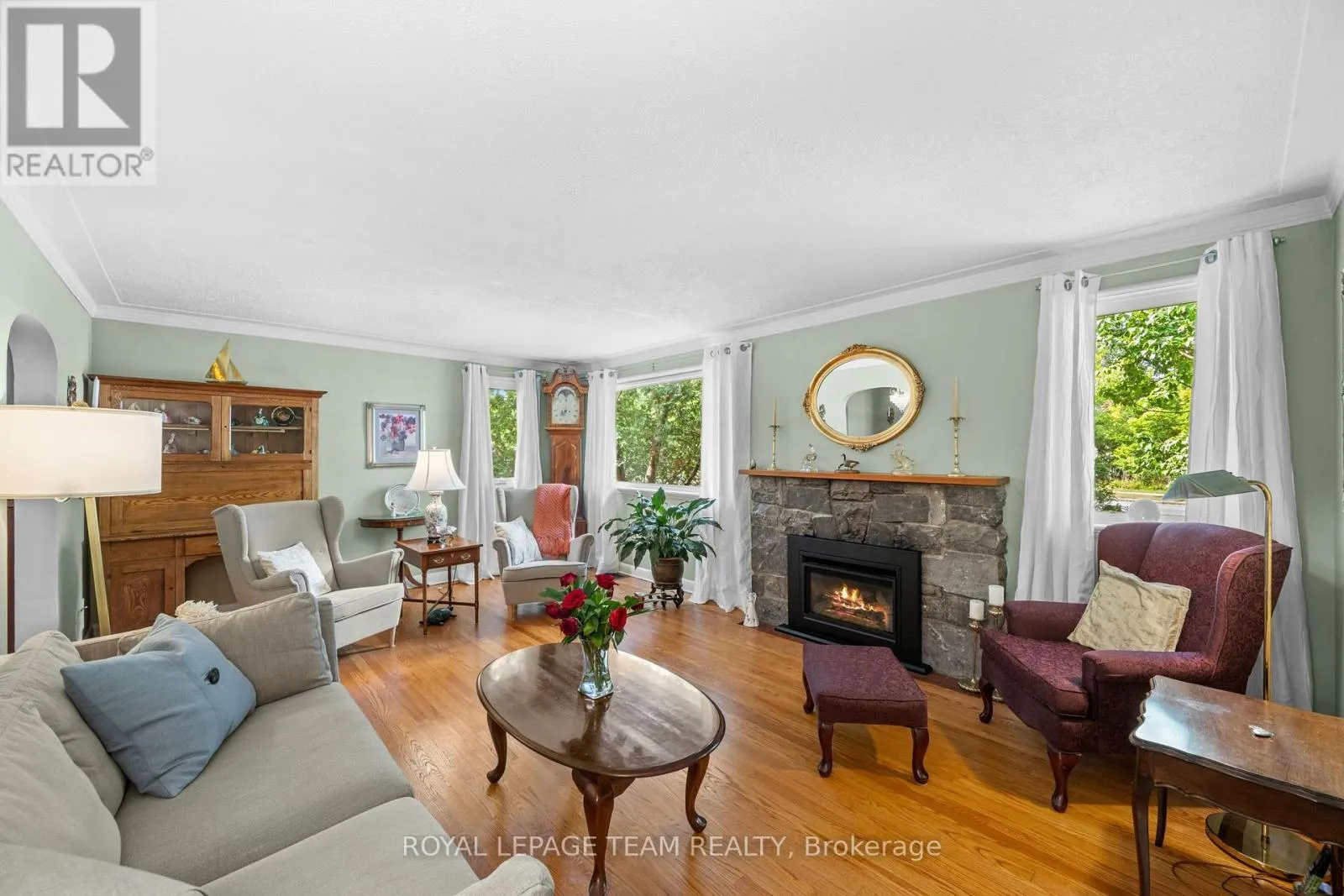 2009 ALTA VISTA DRIVE