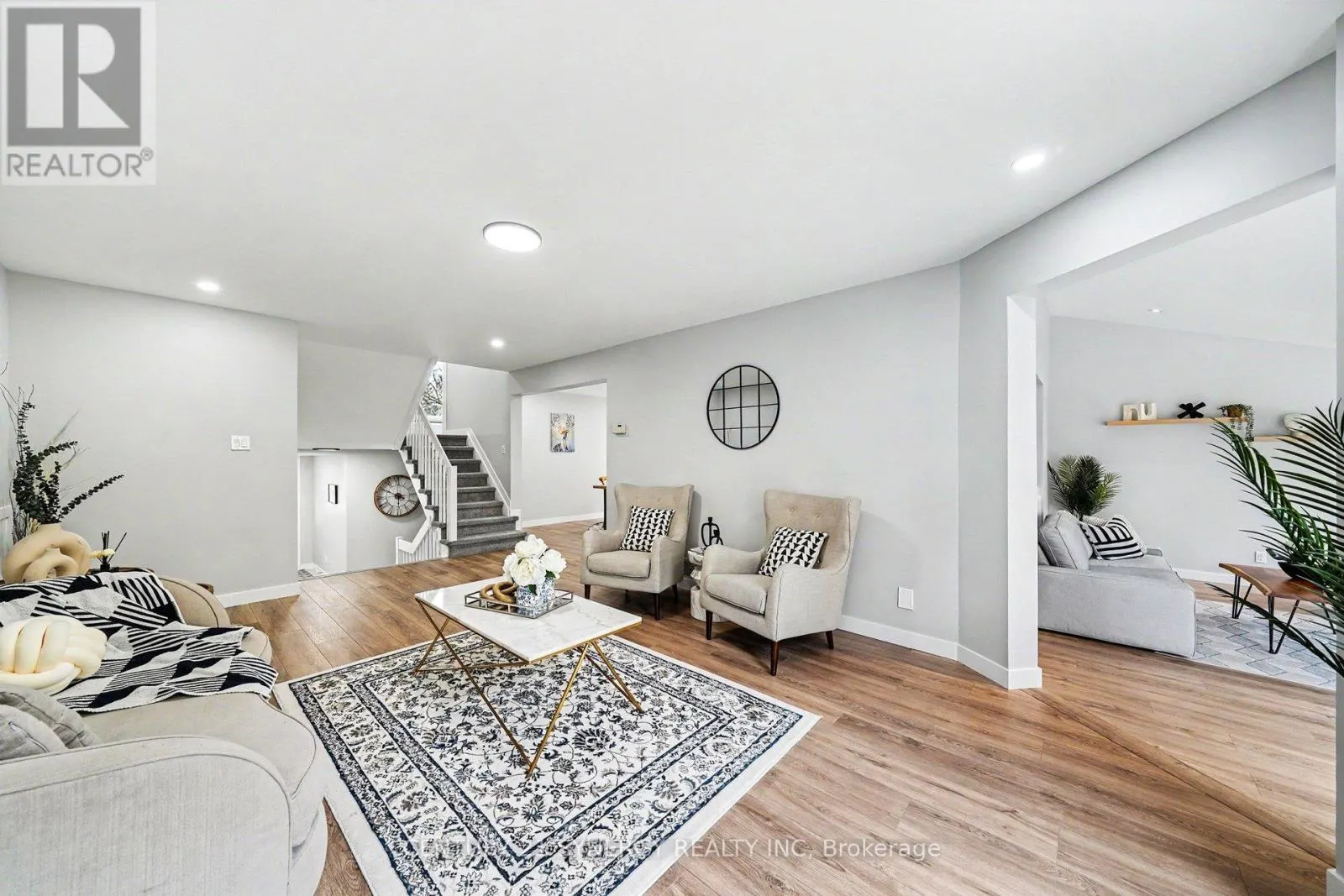 31 WILLOW GLEN DRIVE