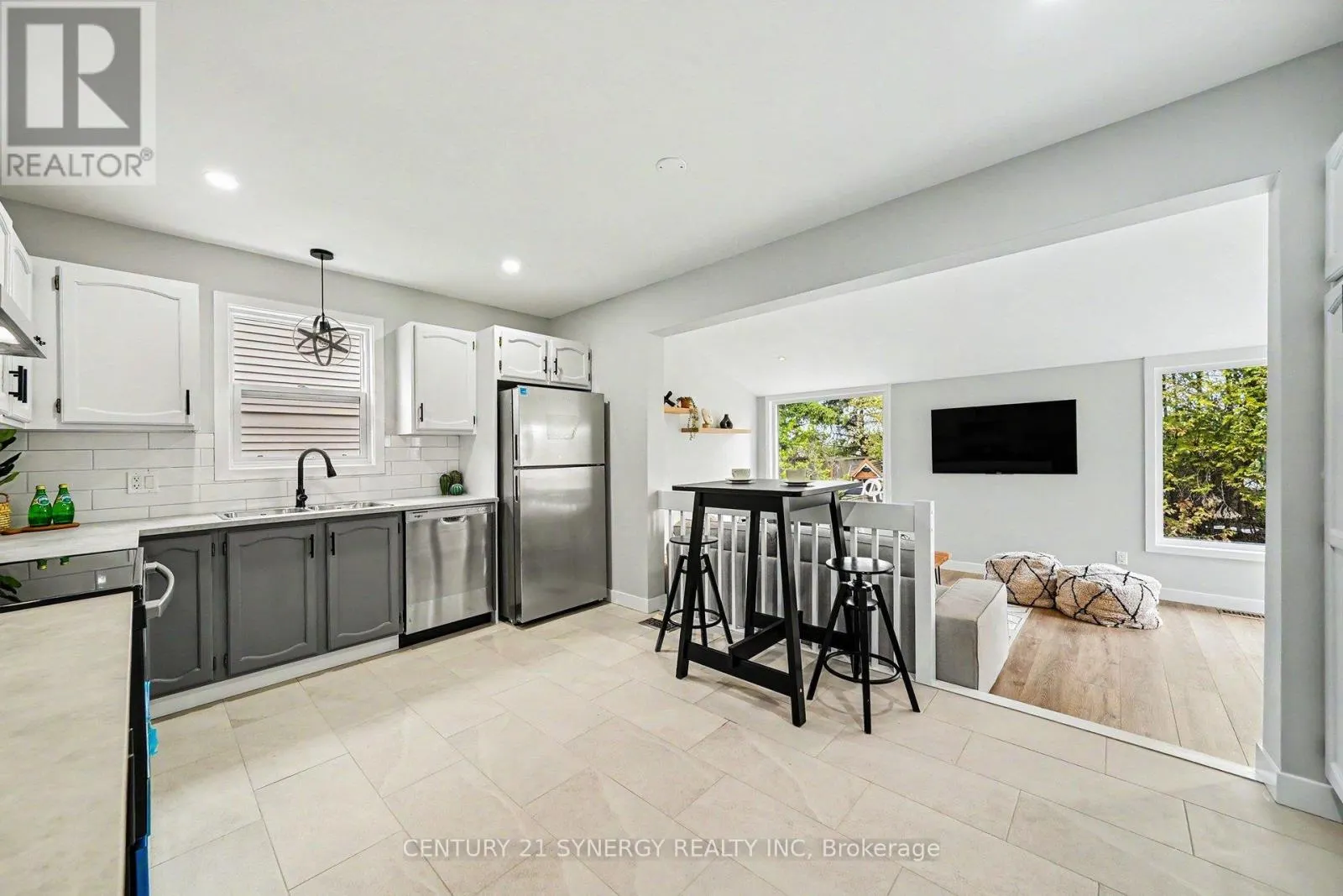 31 WILLOW GLEN DRIVE