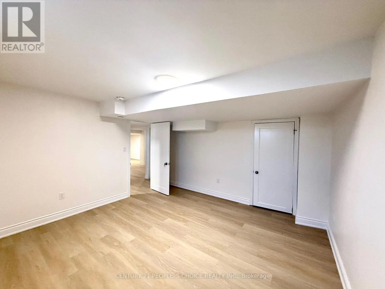 BASEMENT - 72 SUMMERSIDES BOULEVARD S