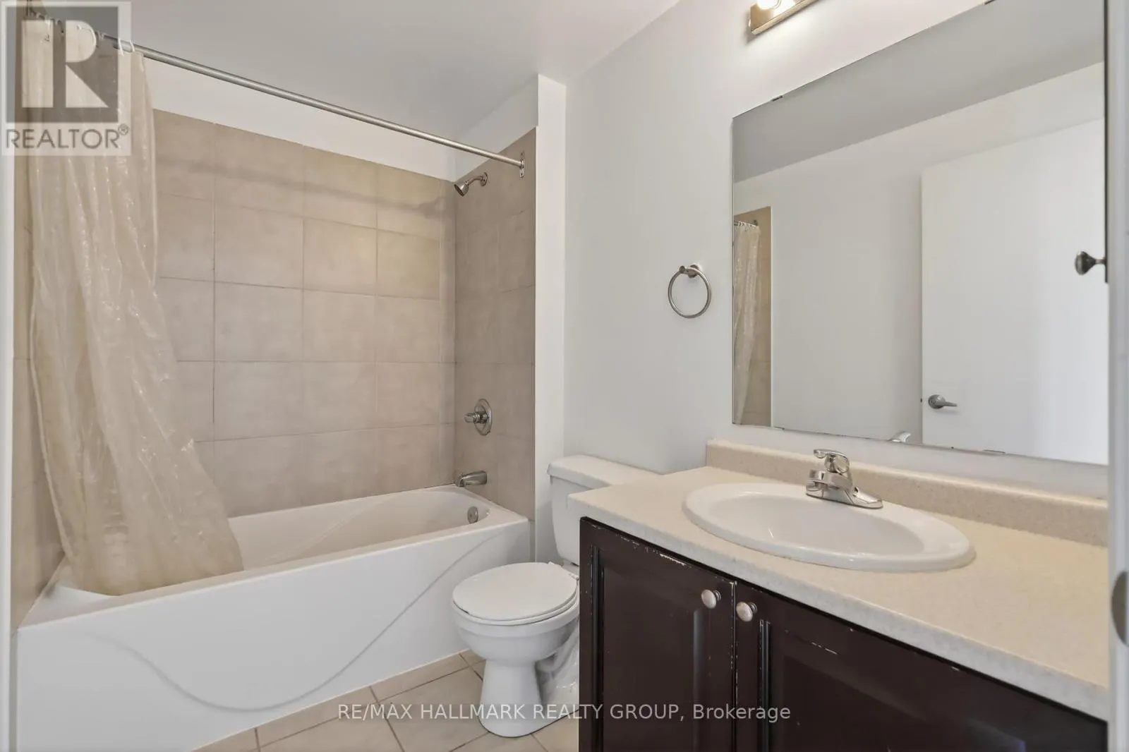 1503 - 70 LANDRY STREET
