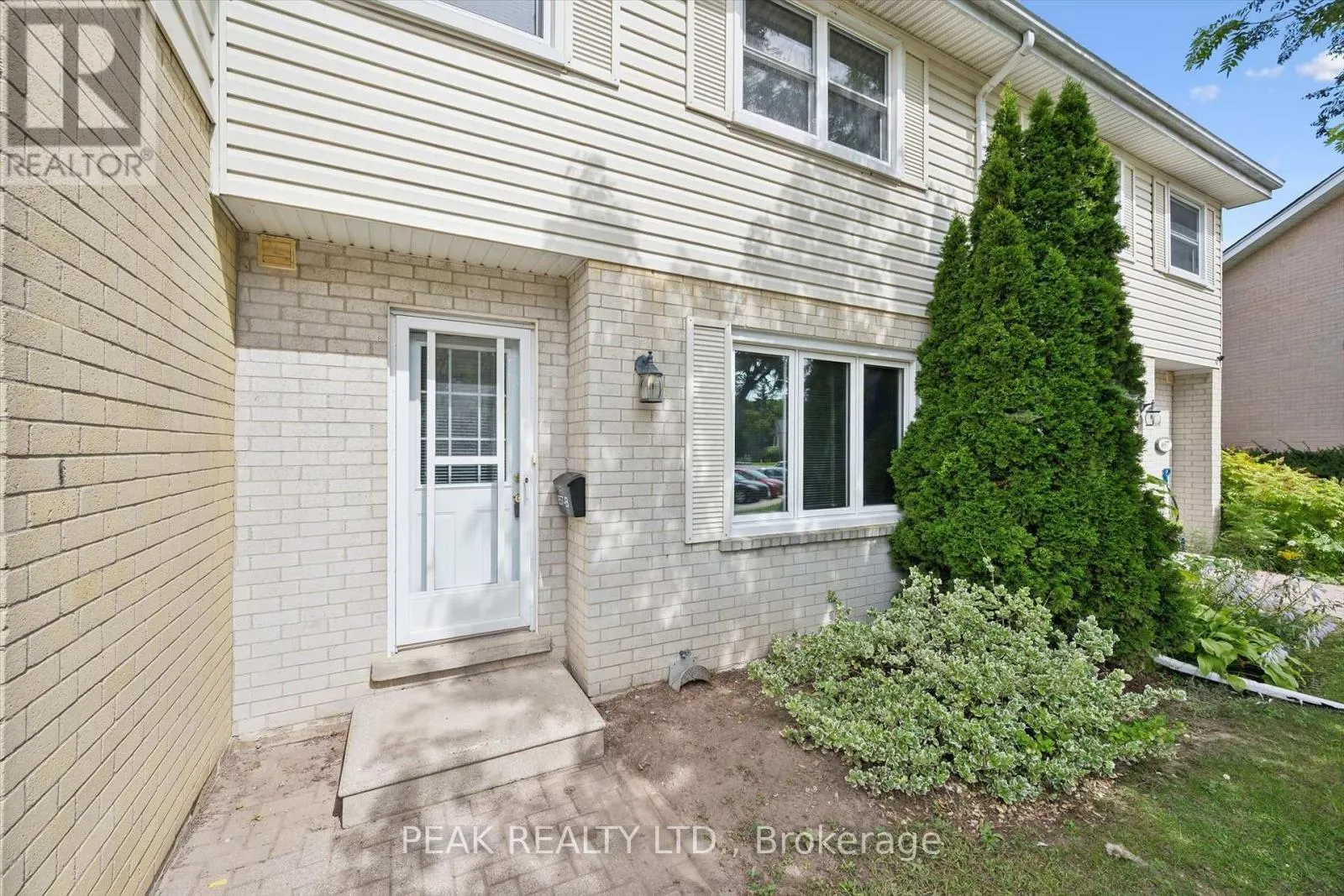657B ALBERT STREET