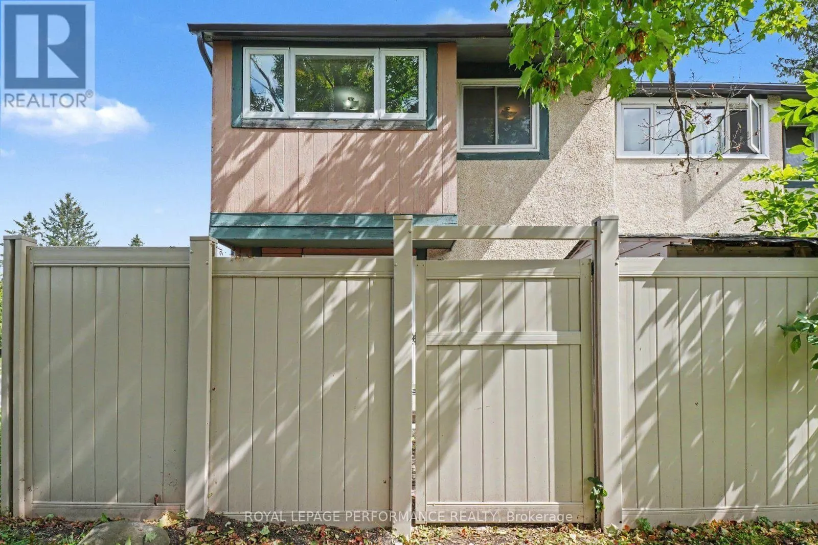 1394 RIDGEBROOK DRIVE
