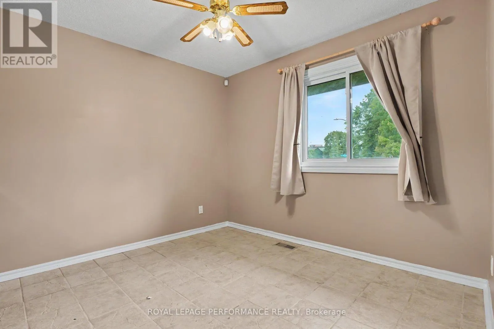1394 RIDGEBROOK DRIVE