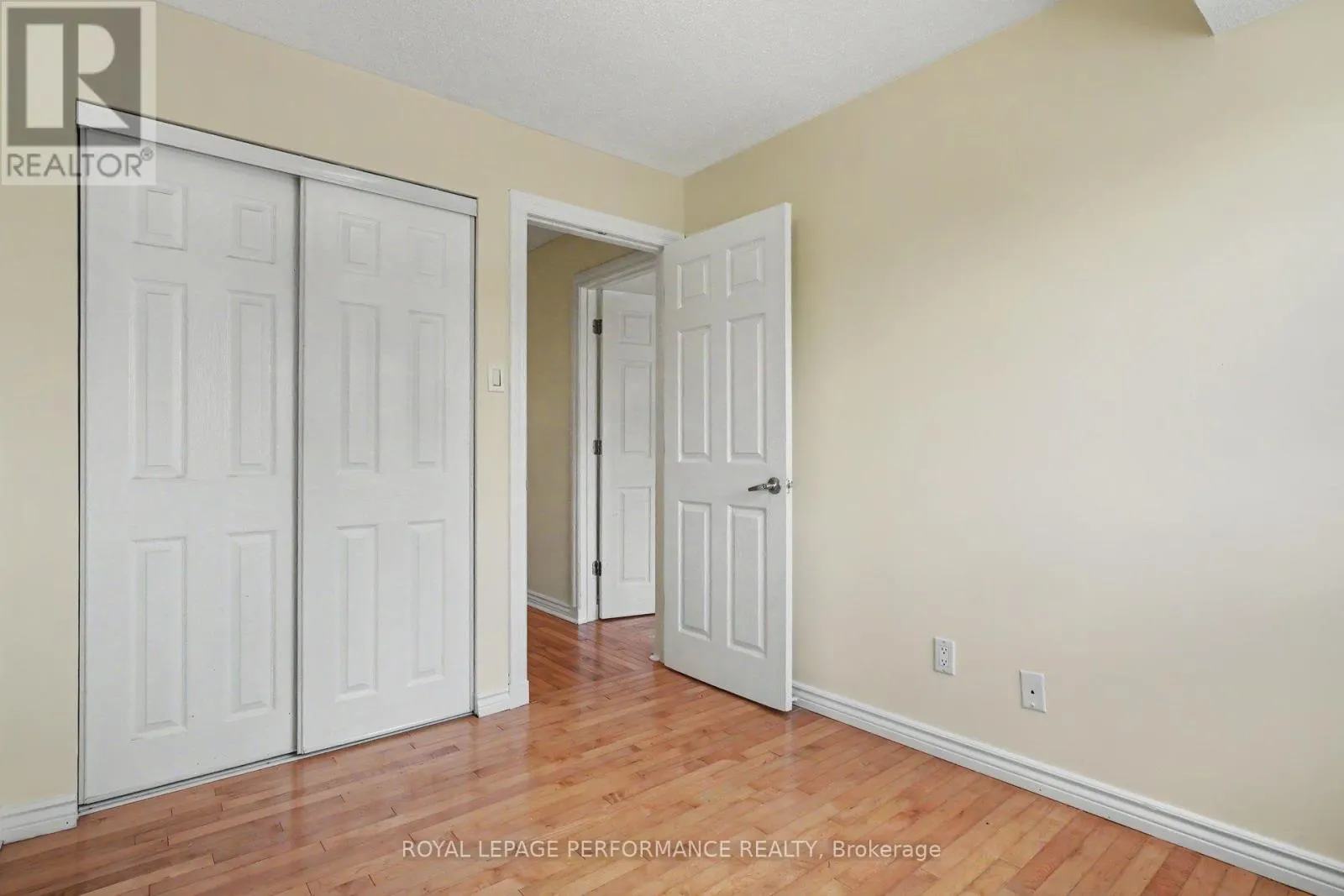 1394 RIDGEBROOK DRIVE