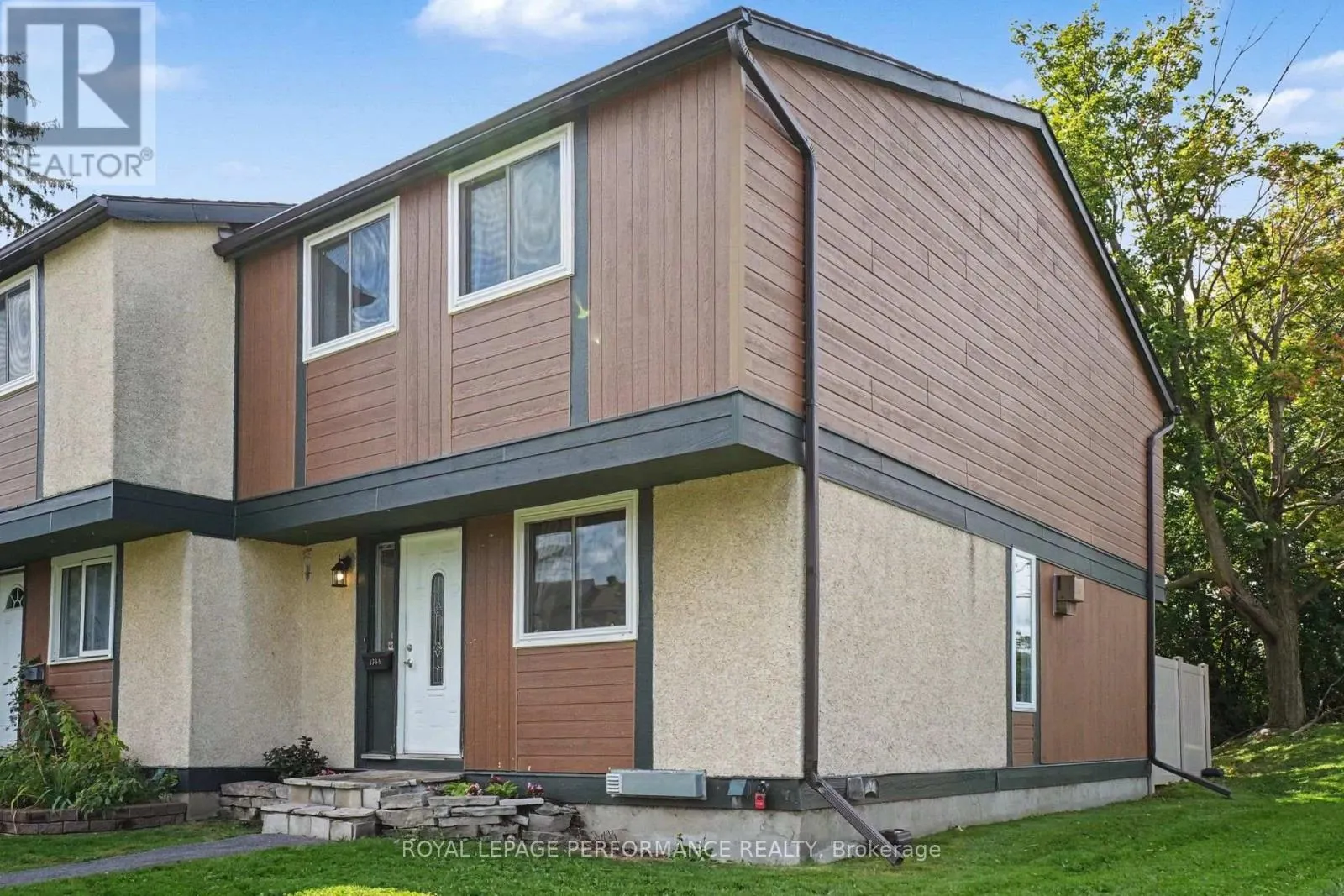 1394 RIDGEBROOK DRIVE