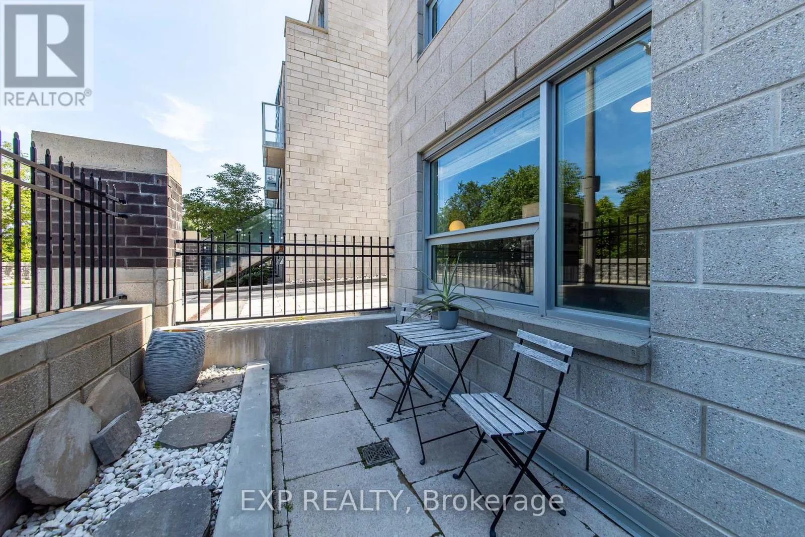 432 SPARKS STREET