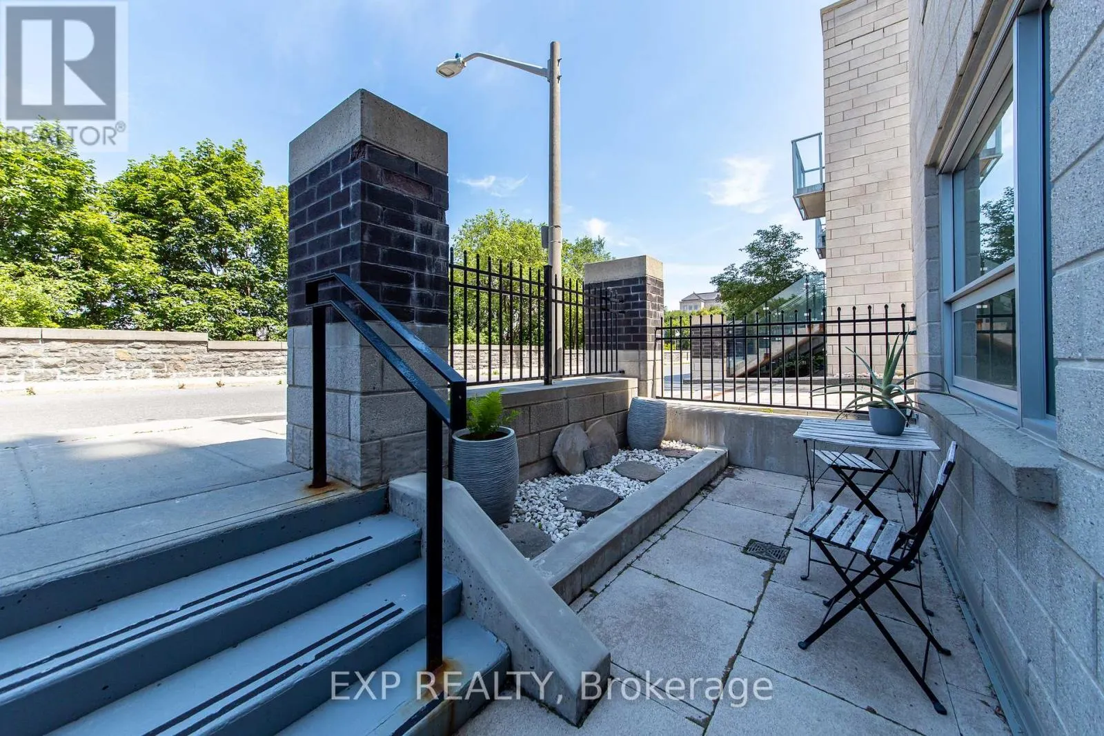 432 SPARKS STREET