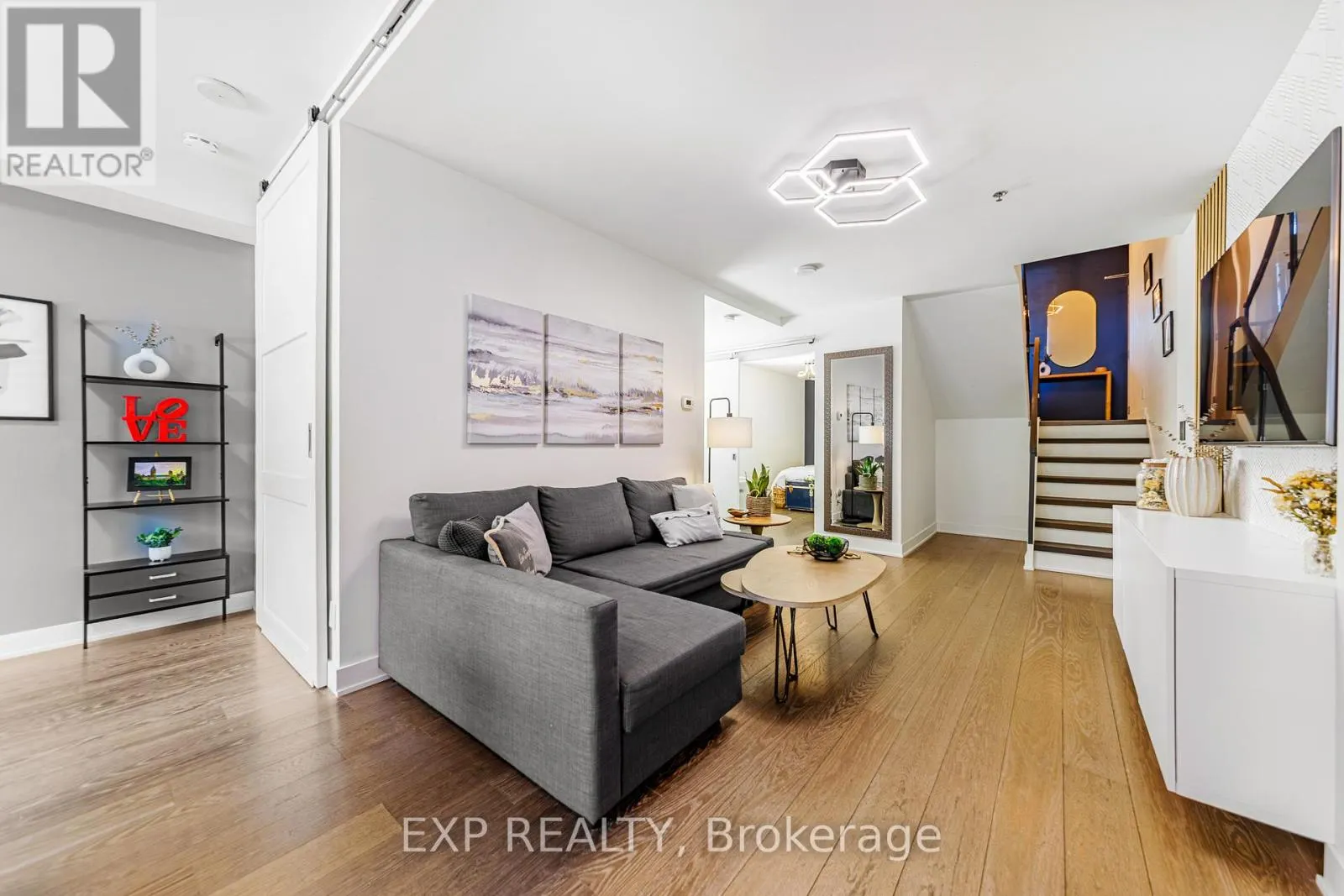 432 SPARKS STREET