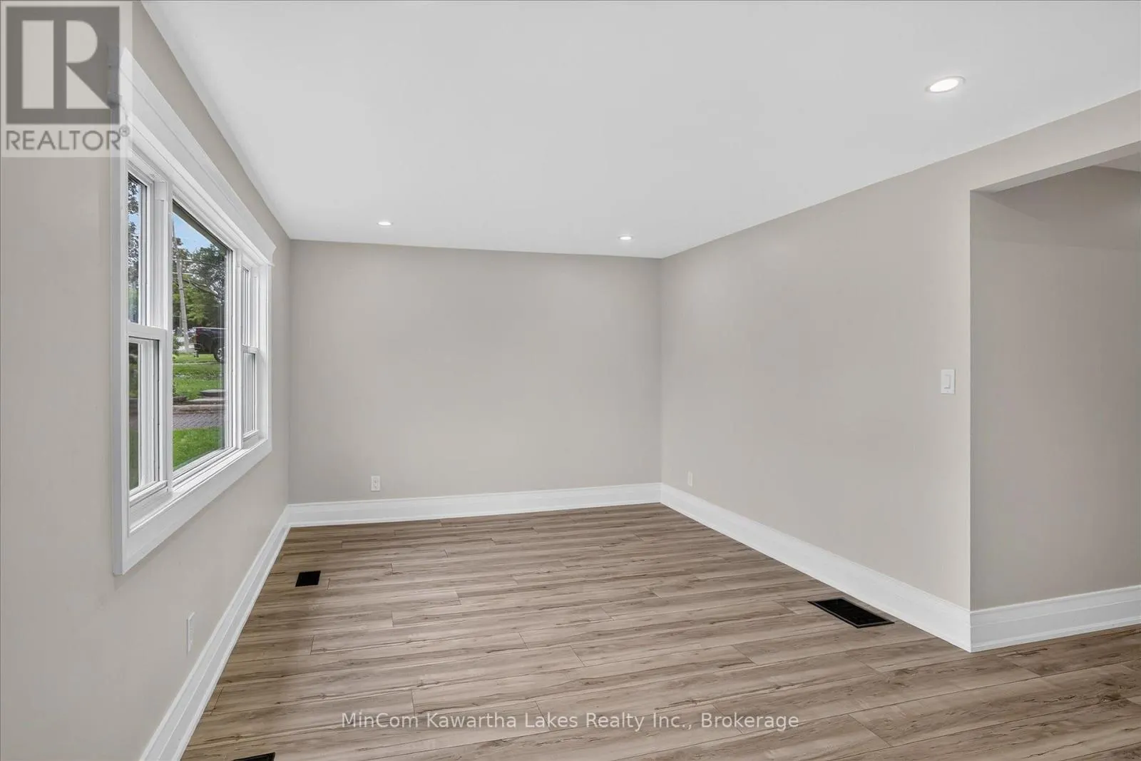 1028 WESTERN AVENUE