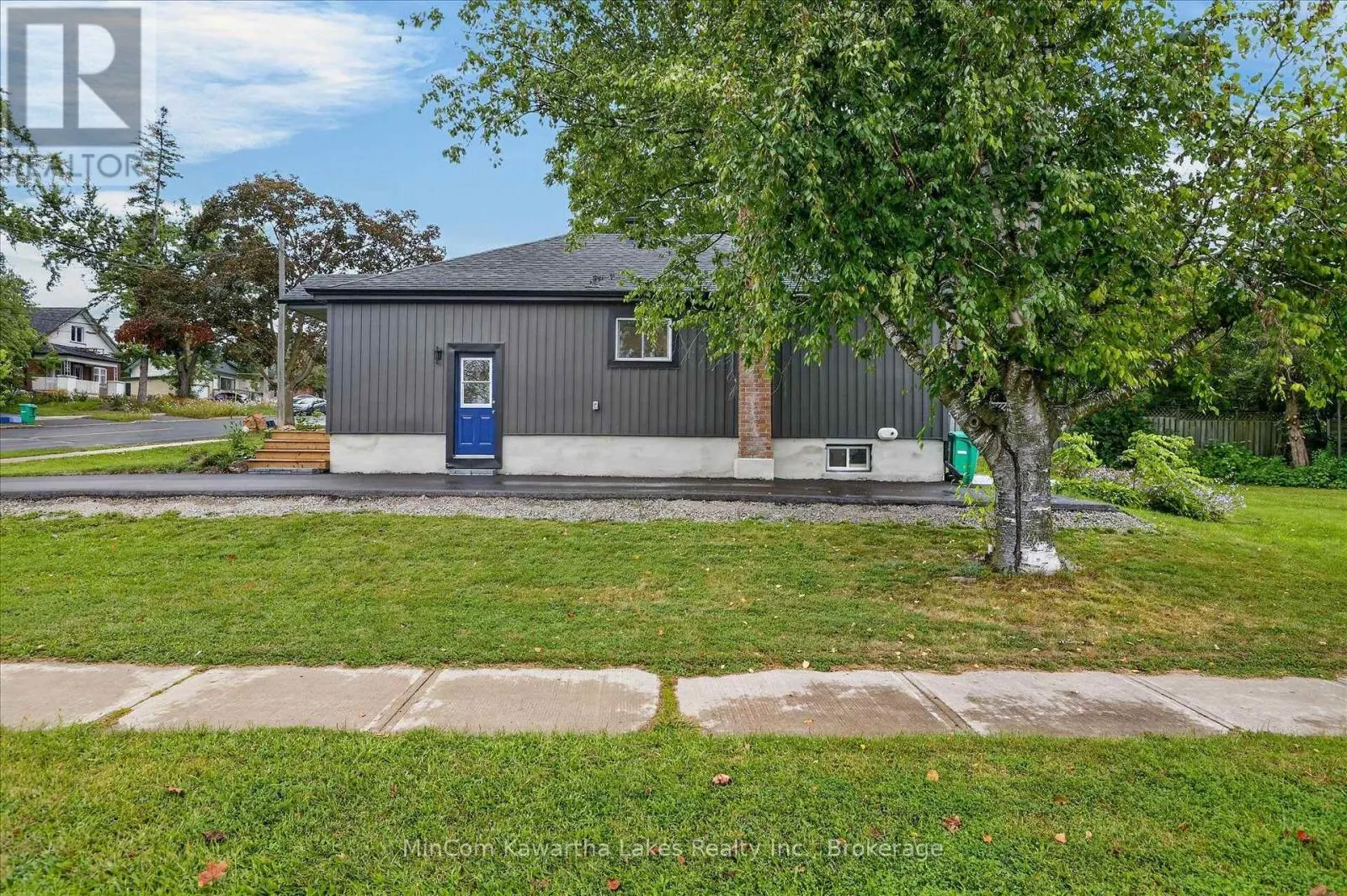 1028 WESTERN AVENUE