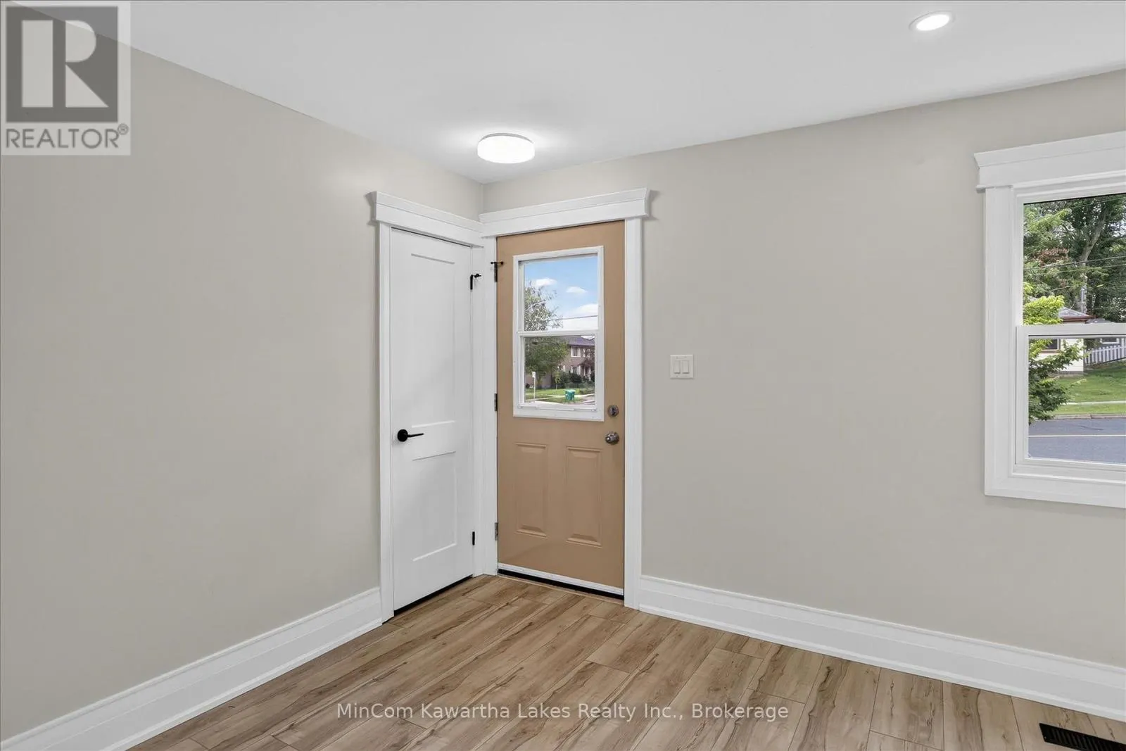 1028 WESTERN AVENUE