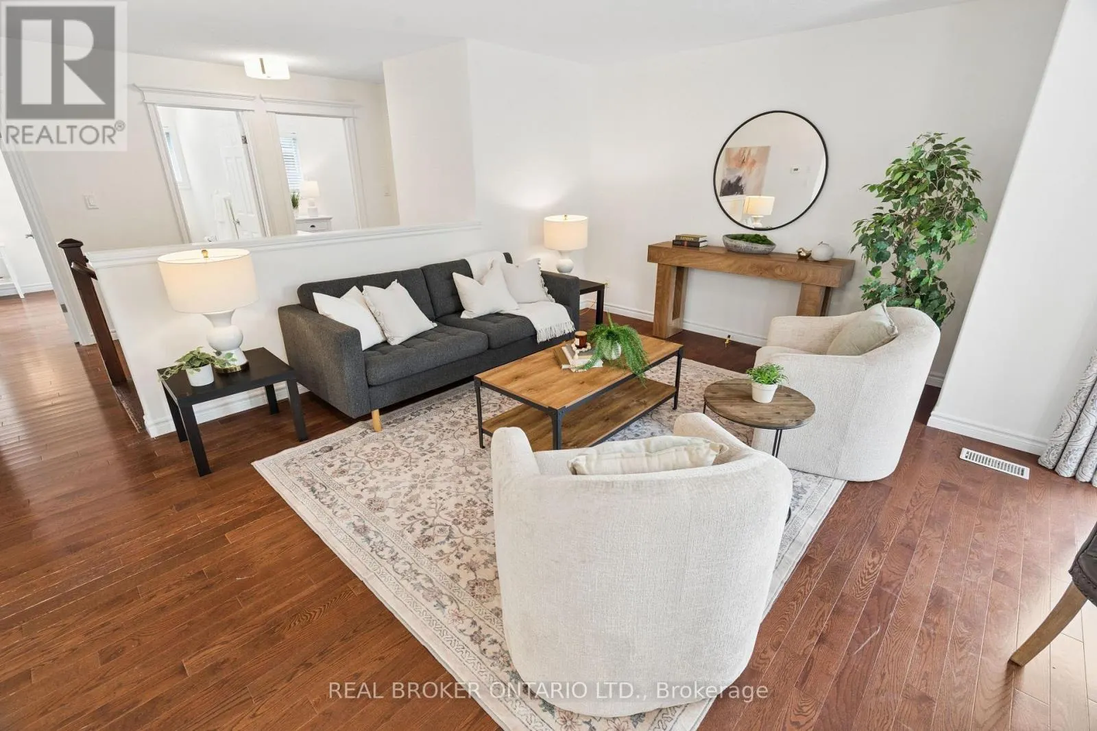 236 RIDGE TOP CRESCENT