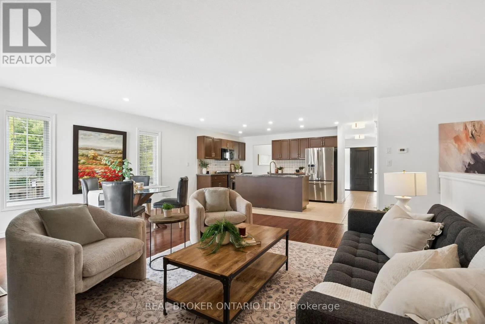 236 RIDGE TOP CRESCENT