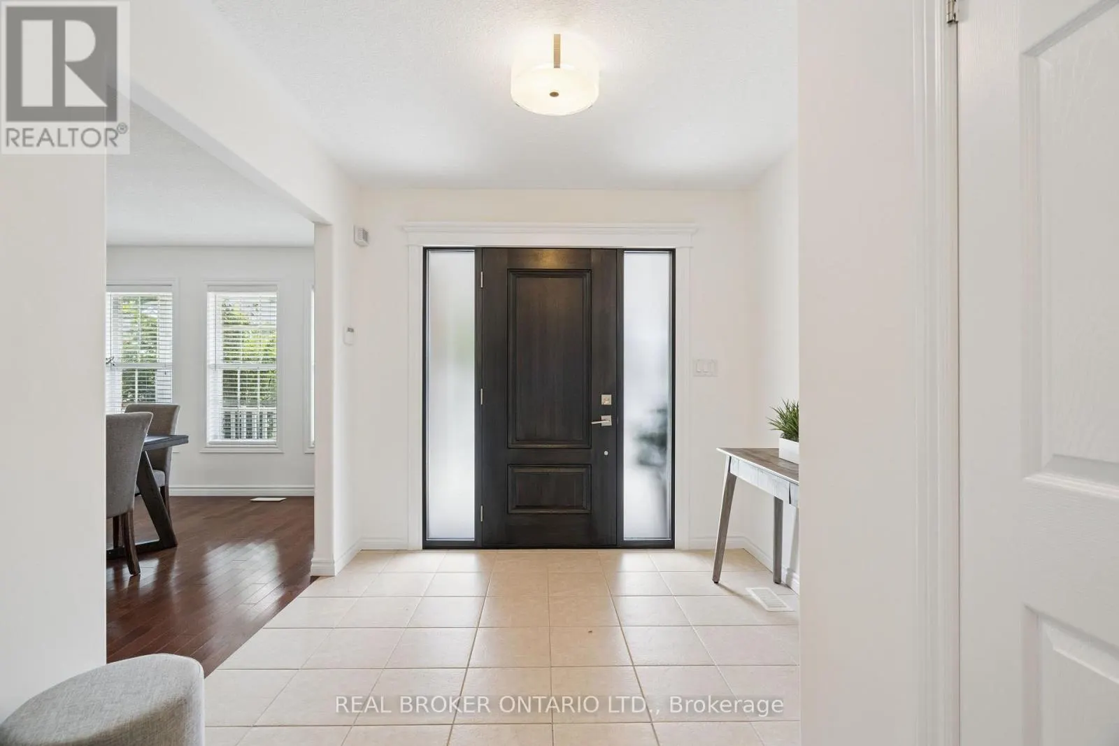 236 RIDGE TOP CRESCENT