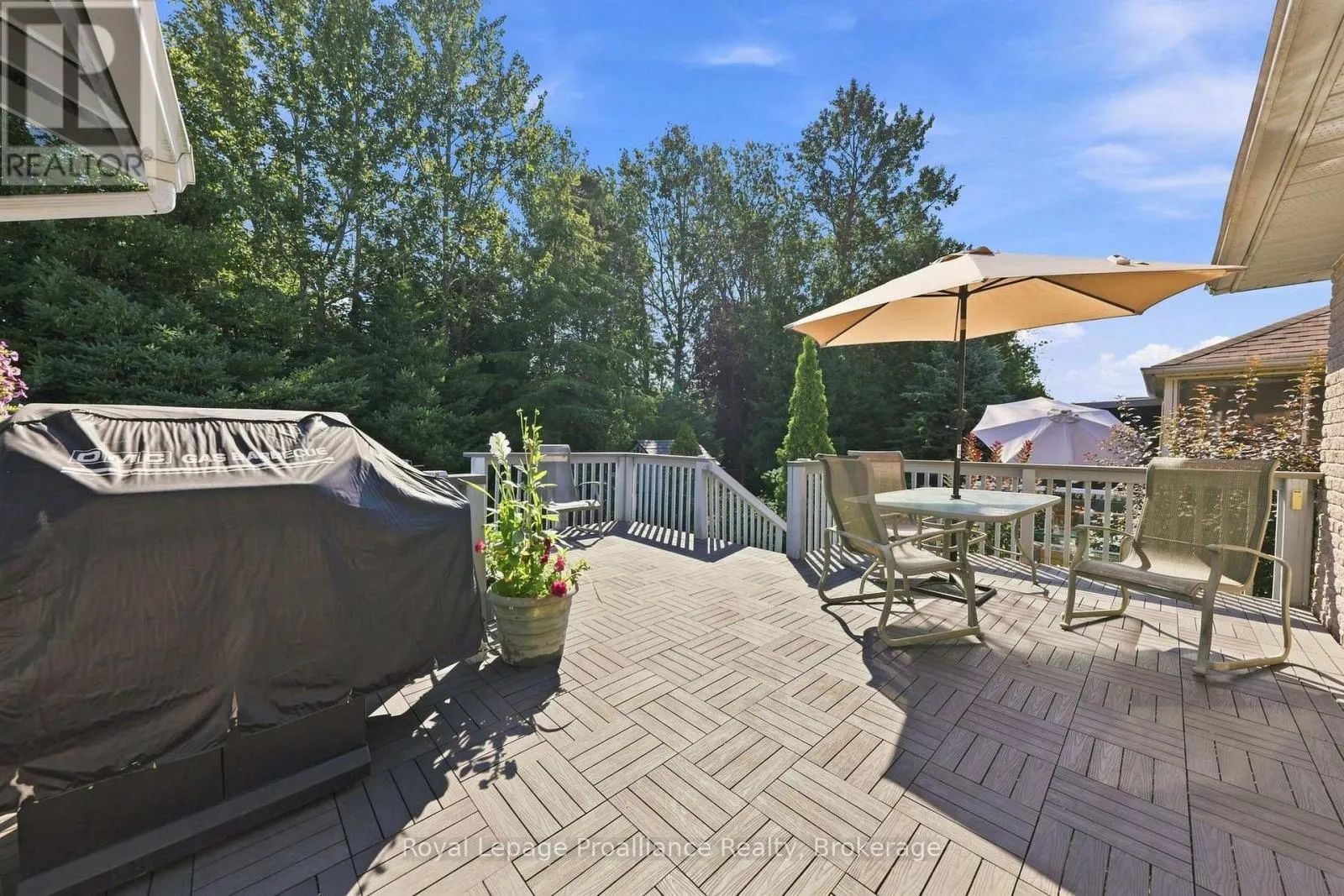 9 SENECA DRIVE