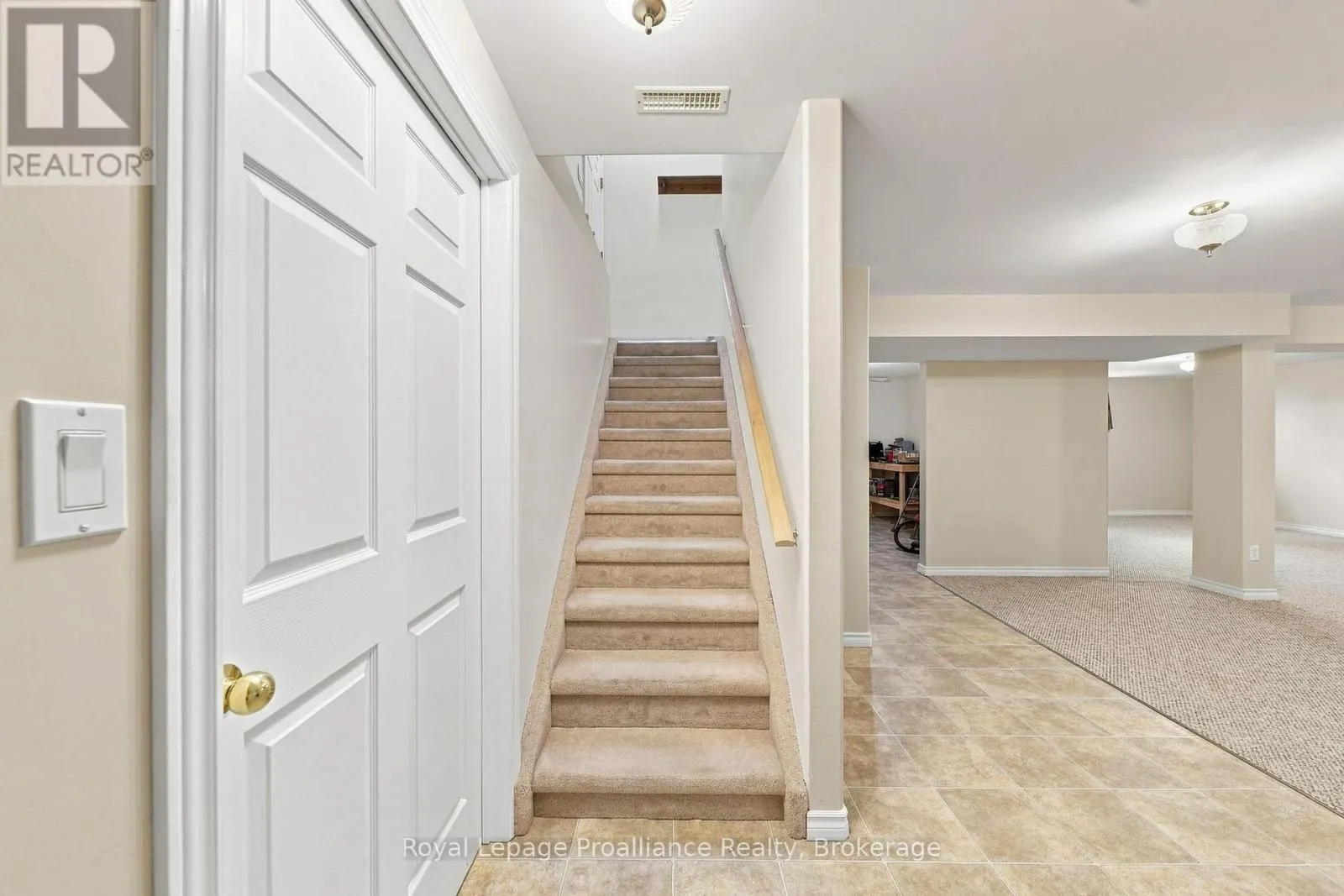 9 SENECA DRIVE