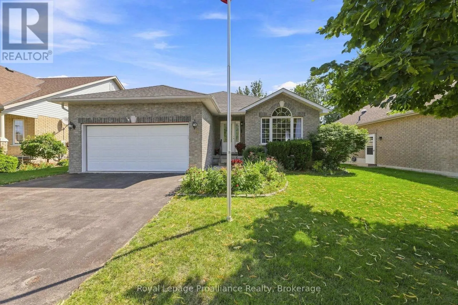 9 SENECA DRIVE